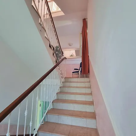 Alisea - In Con Piscina E Parcheggio Gratuito Séjour chez l'habitant *