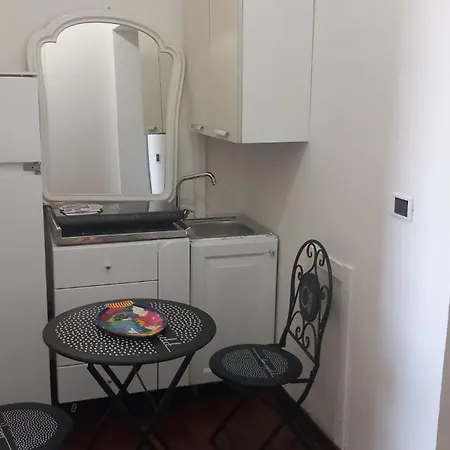 Alisea - In Con Piscina E Parcheggio Gratuito