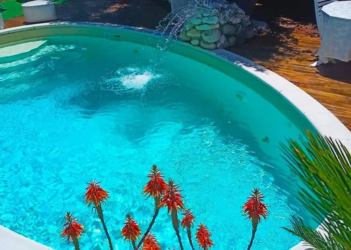 Alisea - In Con Piscina E Parcheggio Gratuito Montesilvano Marina