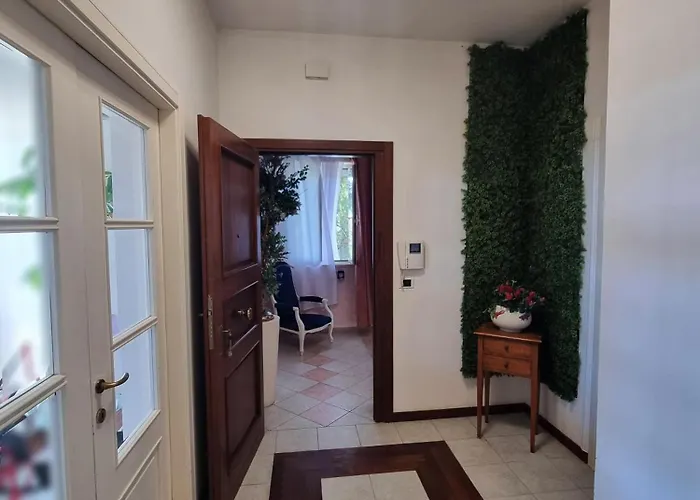 Alisea - In Con Piscina E Parcheggio Gratuito