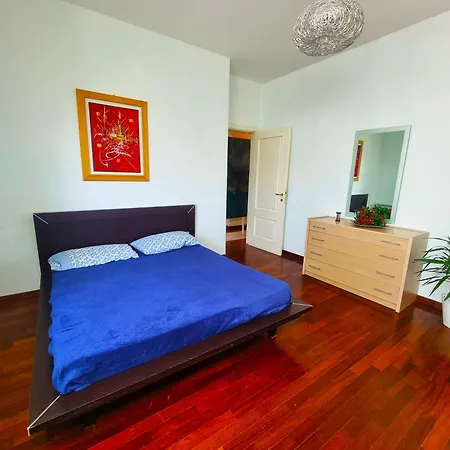 Privatunterkunft Alisea - In Con Piscina E Parcheggio Gratuito *