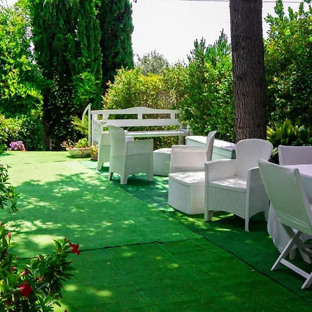 Alisea - Con Piscina E Parcheggio Gratuito * Montesilvano Marina