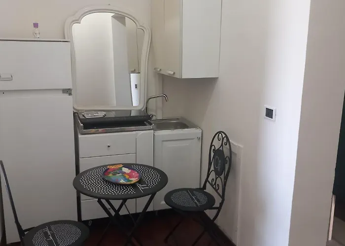 Alisea - In Con Piscina E Parcheggio Gratuito